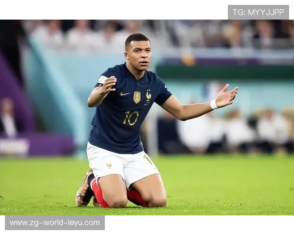 姆巴佩抢点提前完成致命打击，赛场上的速度奇迹